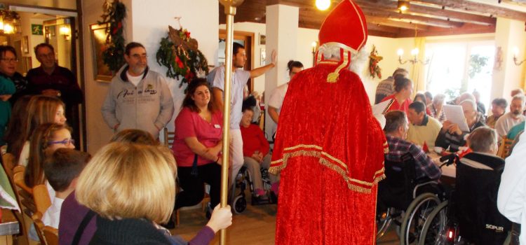 Nikolausfeier im Haus der Betreuung Nikolausfeier im Haus der Betreuung
